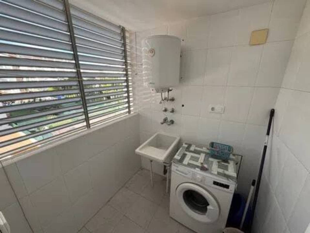 3 sypialnia Mieszkanie na sprzedaż w Gandia z basenem garażem - 325 000 € (Ref: 9960236)