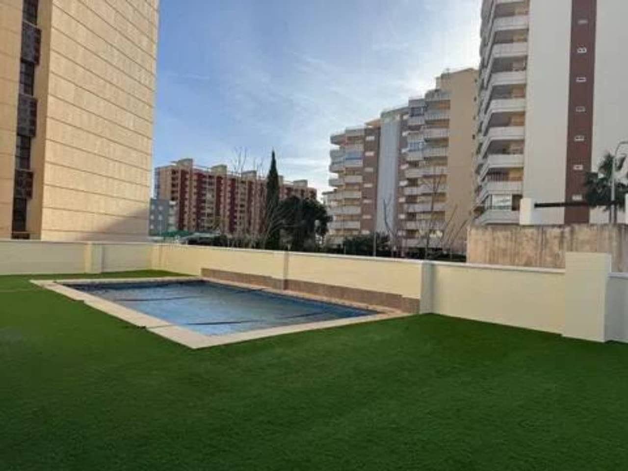 3 sypialnia Mieszkanie na sprzedaż w Gandia z basenem garażem - 325 000 € (Ref: 9960236)