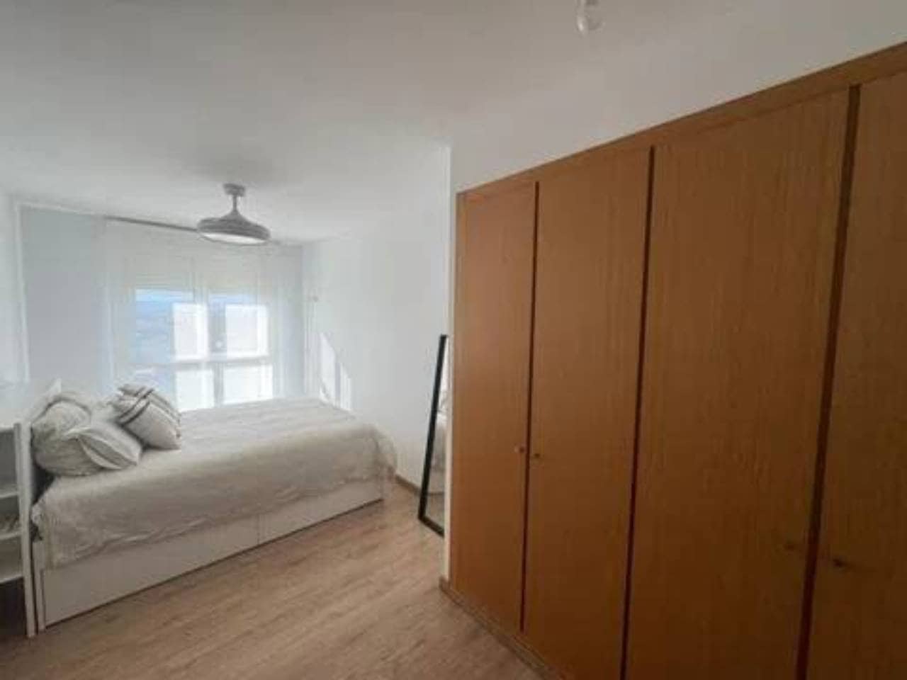 3 bedroom Flat for sale in Valencia city with garage - € 330,000 (Ref: 9960238)