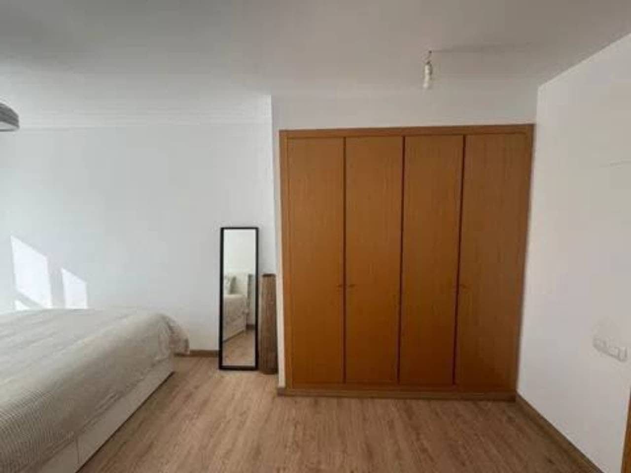 3 bedroom Flat for sale in Valencia city with garage - € 330,000 (Ref: 9960238)