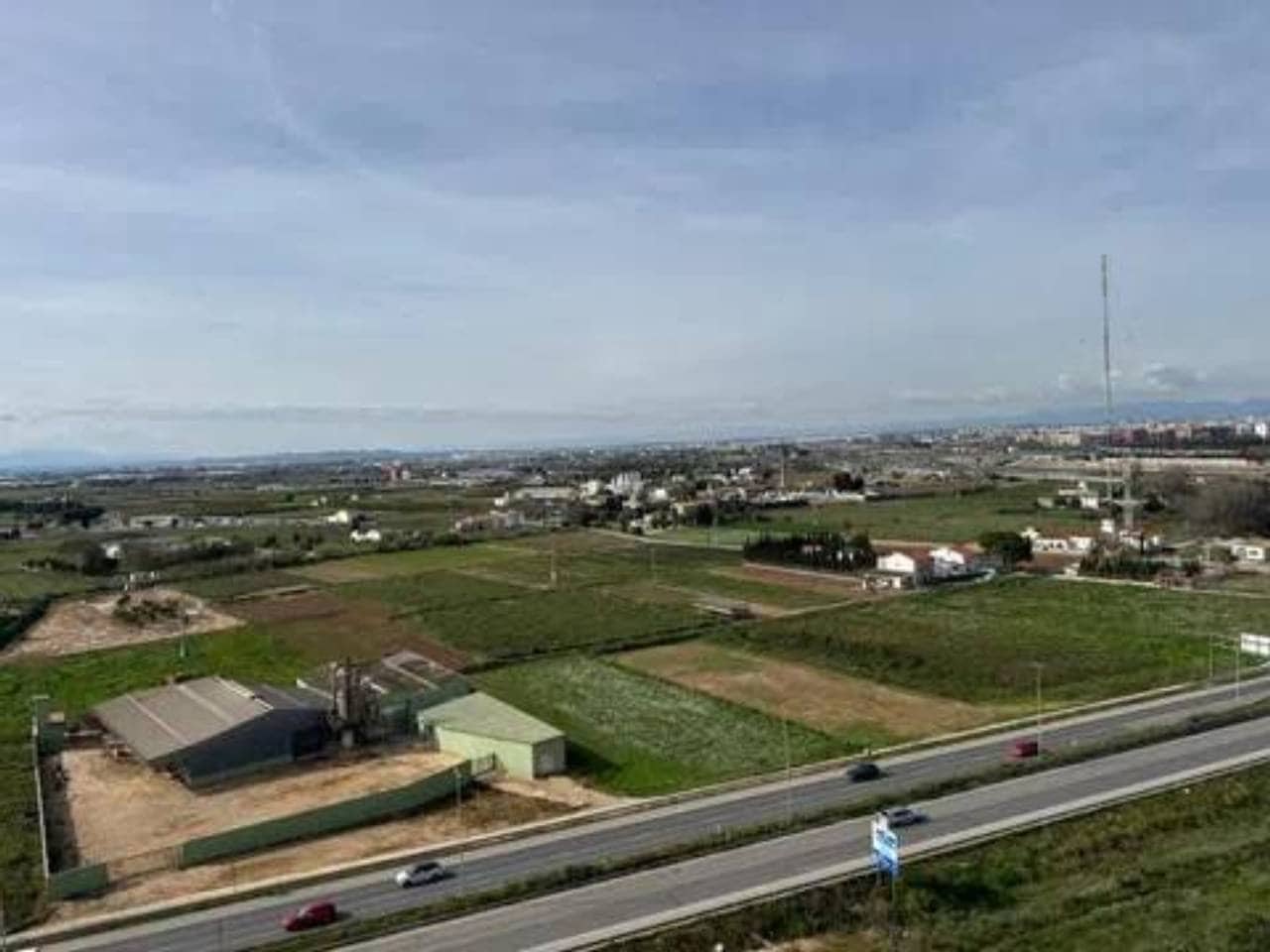 3 bedroom Flat for sale in Valencia city with garage - € 330,000 (Ref: 9960238)