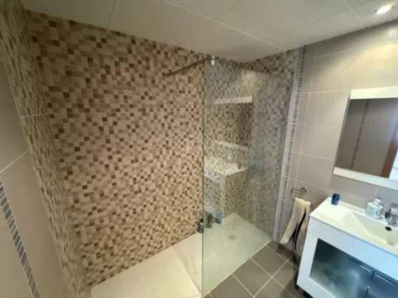 3 bedroom Flat for sale in Valencia city with garage - € 330,000 (Ref: 9960238)