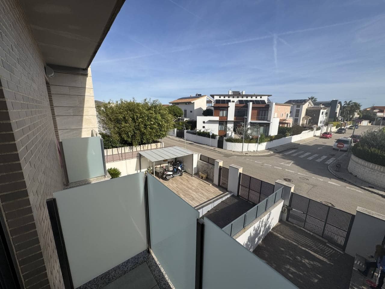3 bedroom Townhouse for sale in Gandia with garage - € 425,000 (Ref: 9960239)