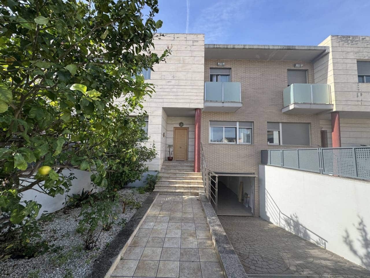 3 bedroom Townhouse for sale in Gandia with garage - € 425,000 (Ref: 9960239)