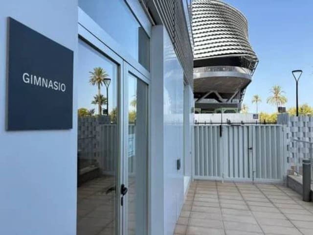 4 soveværelse Lejlighed til salg i Ciutat de les Arts i de les Ciencies, Valencia by med swimmingpool garage - € 850.000 (Ref: 9960240)