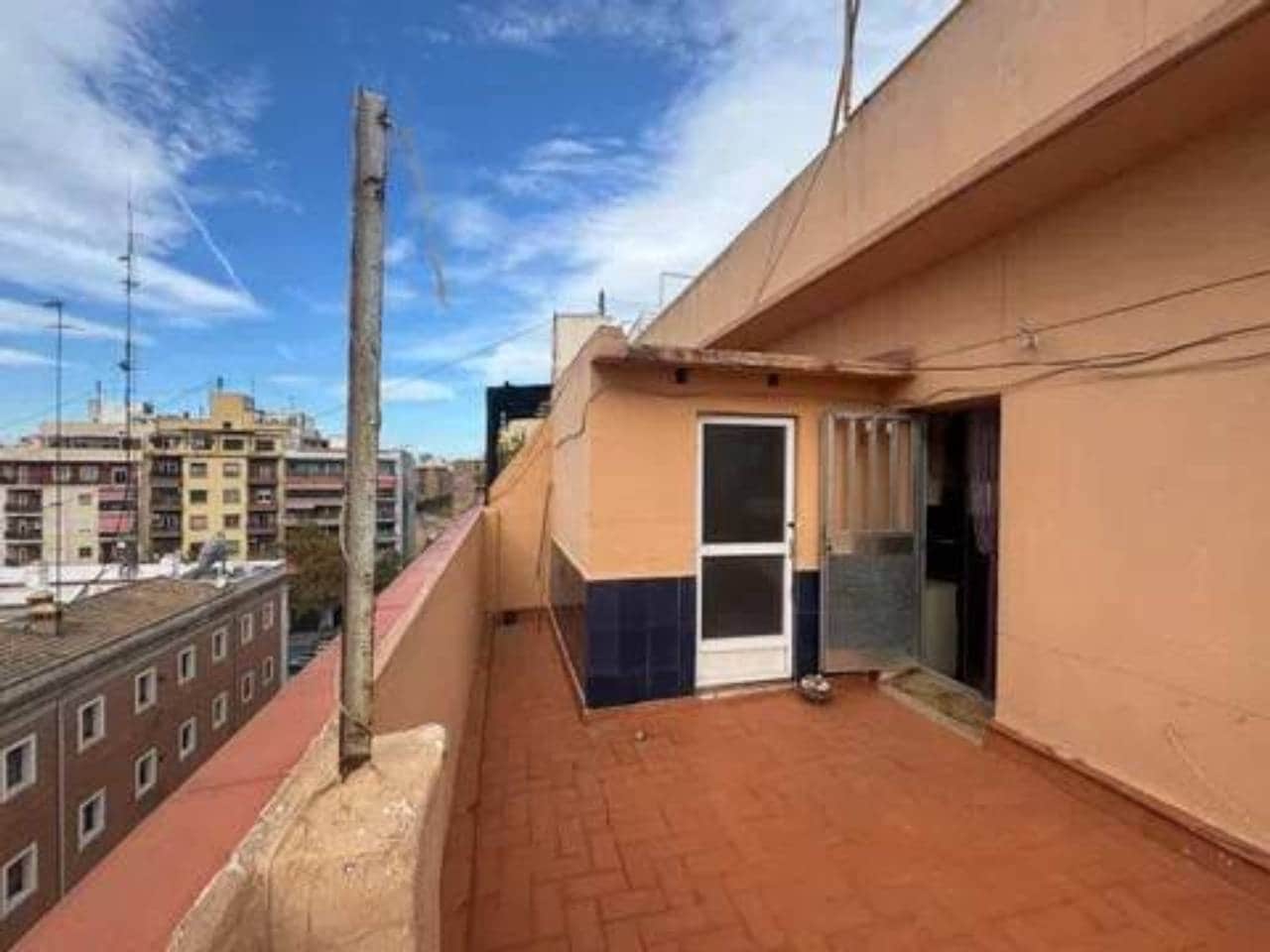 4 bedroom Penthouse for sale in Valencia city - € 520,000 (Ref: 9960241)