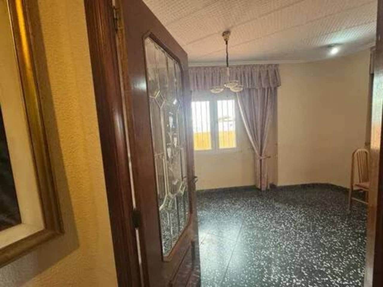 4 bedroom Penthouse for sale in Valencia city - € 520,000 (Ref: 9960241)