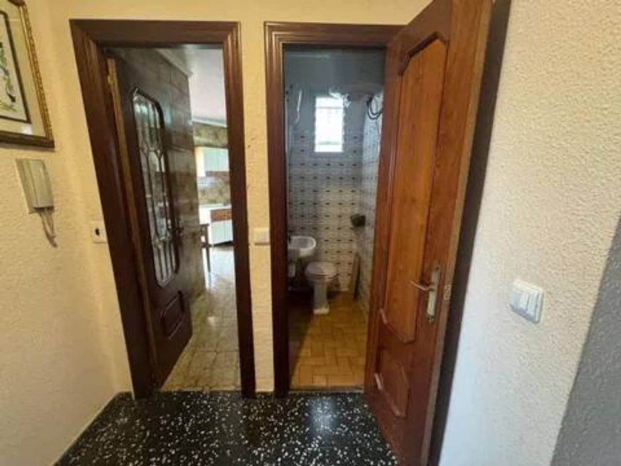 4 bedroom Penthouse for sale in Valencia city - € 520,000 (Ref: 9960241)