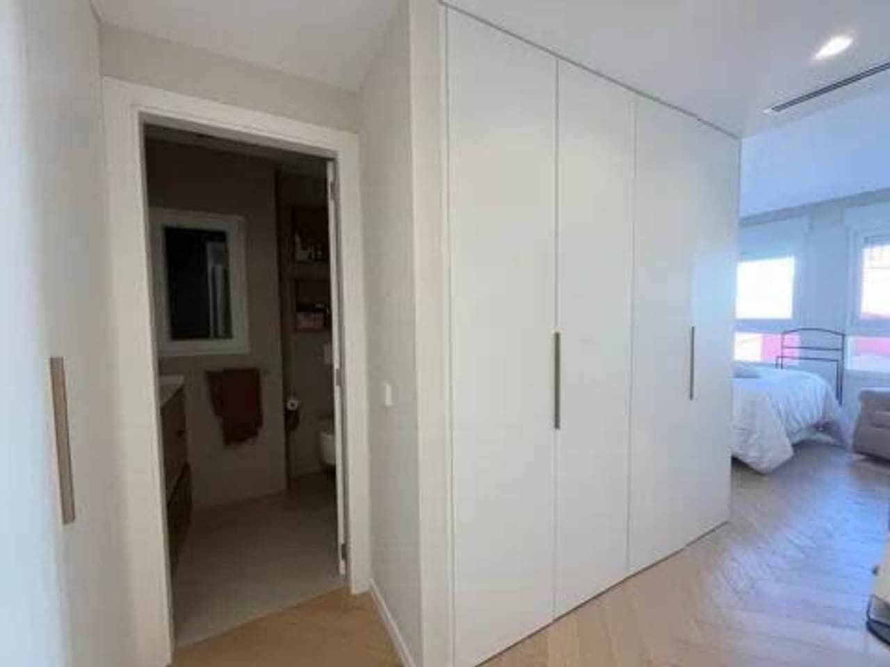 3 bedroom Flat for sale in Valencia city - € 999,000 (Ref: 9960242)