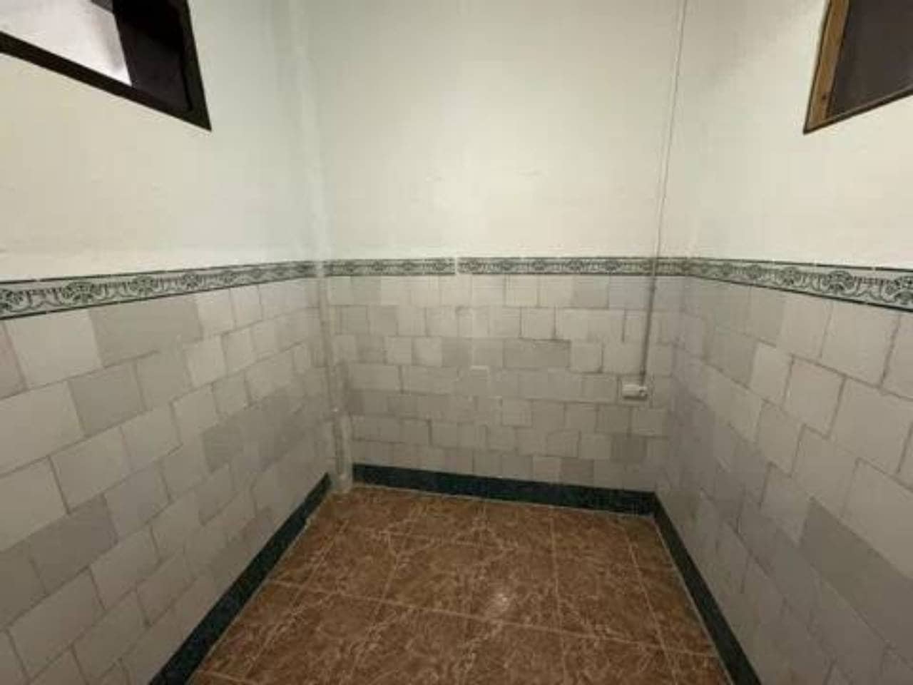 3 slaapkamer Villa te koop in Valencia stad met garage - € 410.000 (Ref: 9960243)