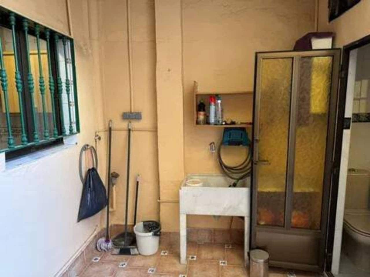 3 slaapkamer Villa te koop in Valencia stad met garage - € 410.000 (Ref: 9960243)