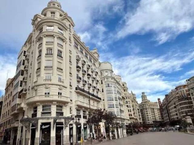 Appartement te koop in Sant Francesc, Valencia stad - € 12.500.000 (Ref: 9960247)