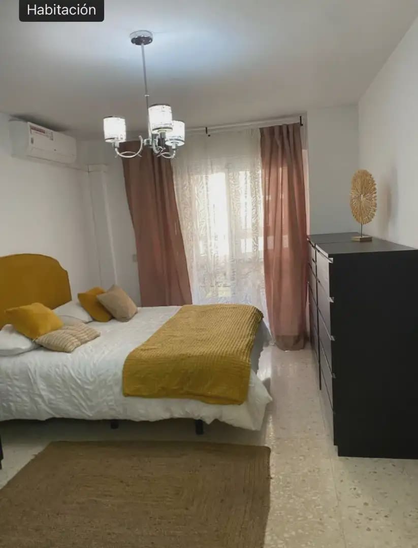 2 soveværelse Lejlighed til leje i Malaga by - € 2.500 (Ref: 9946133)