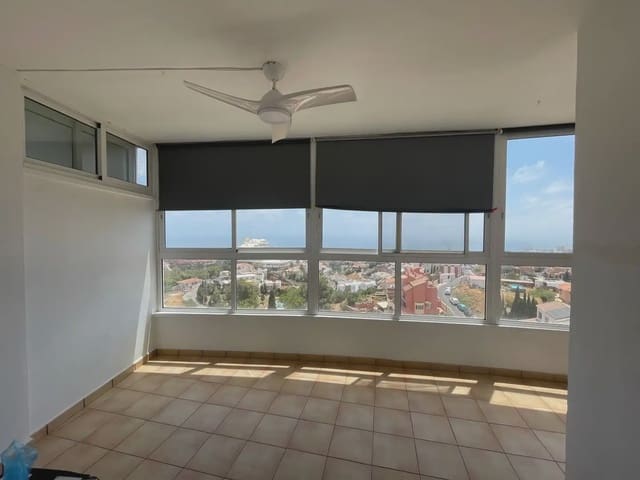 1 soveværelse Lejlighed til leje i Torreblanca, Fuengirola med garage - € 1.000 (Ref: 9946135)