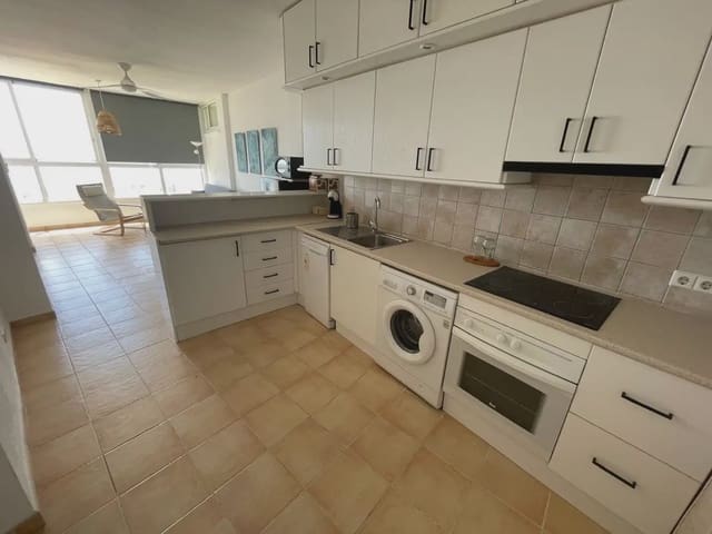 1 soveværelse Lejlighed til leje i Torreblanca, Fuengirola med garage - € 1.000 (Ref: 9946135)