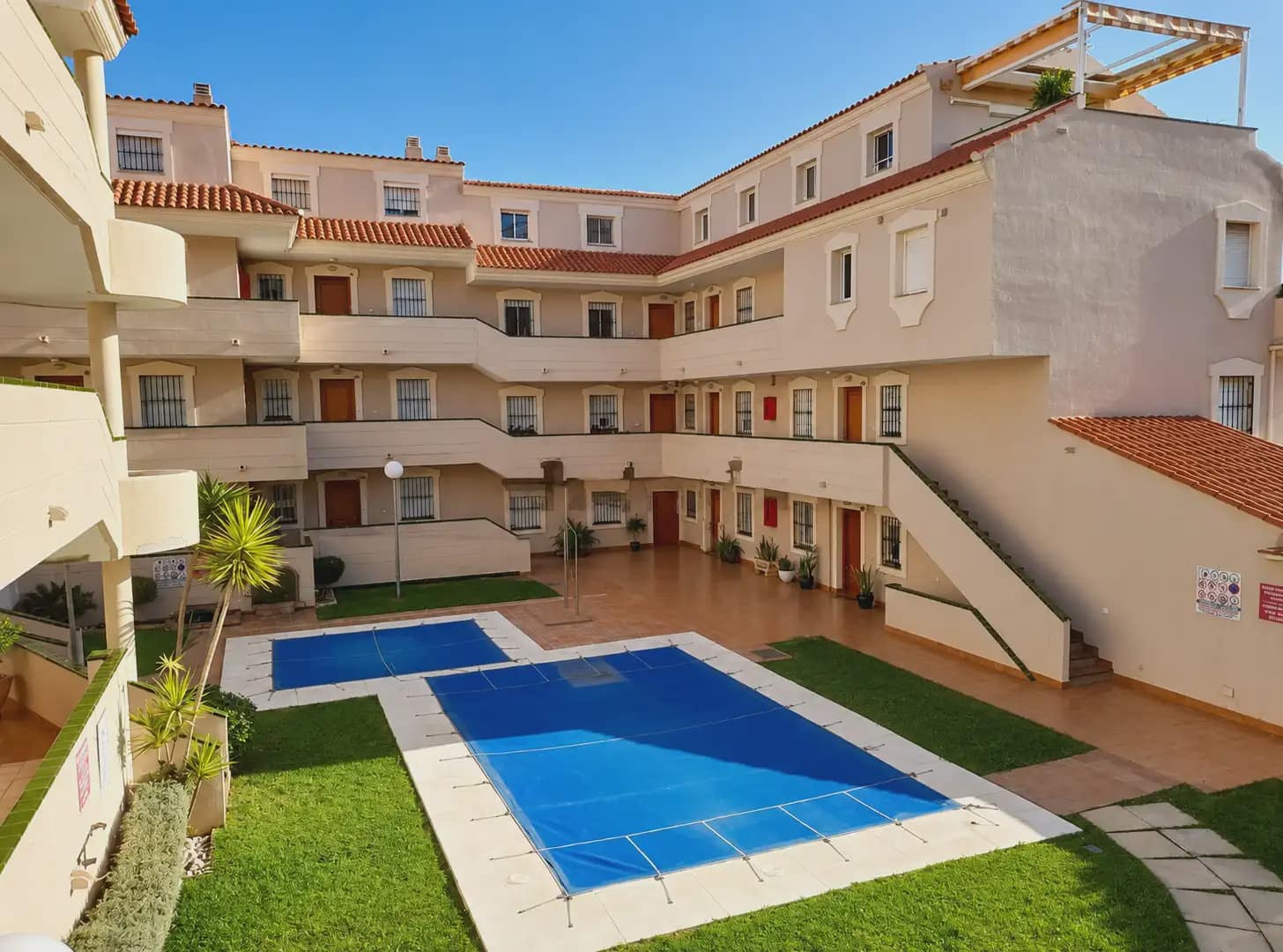2 soveværelse Lejlighed til salg i Benalmadena med swimmingpool garage - € 359.000 (Ref: 9946140)