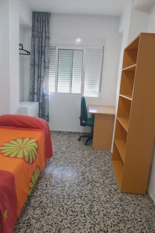 3 makuuhuone Asunto myytävänä paikassa Capuchinos, Málaga kaupunki - 320 000 € (Ref: 9946147)