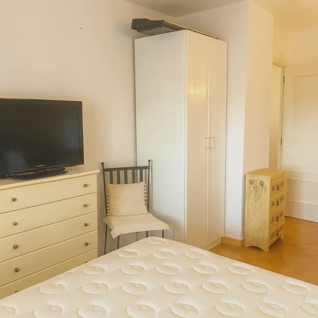 2 makuuhuone Asunto myytävänä paikassa Fuengirola mukana uima-altaan - 298 000 € (Ref: 9946148)