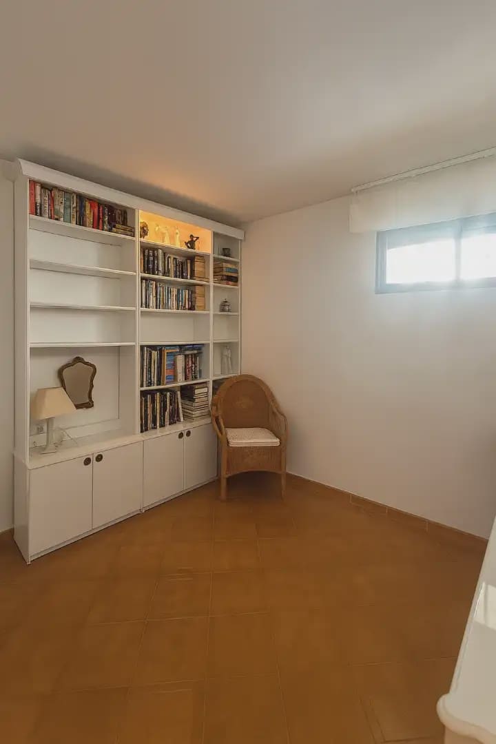 2 makuuhuone Asunto myytävänä paikassa Fuengirola mukana uima-altaan - 298 000 € (Ref: 9946148)