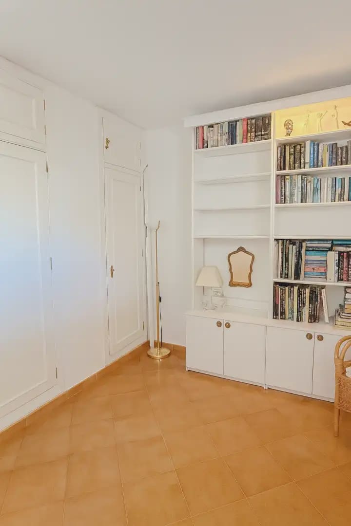 2 makuuhuone Asunto myytävänä paikassa Fuengirola mukana uima-altaan - 298 000 € (Ref: 9946148)