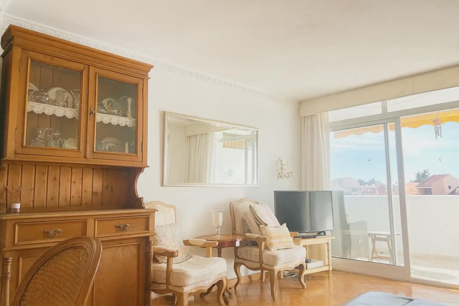 2 makuuhuone Asunto myytävänä paikassa Fuengirola mukana uima-altaan - 298 000 € (Ref: 9946148)