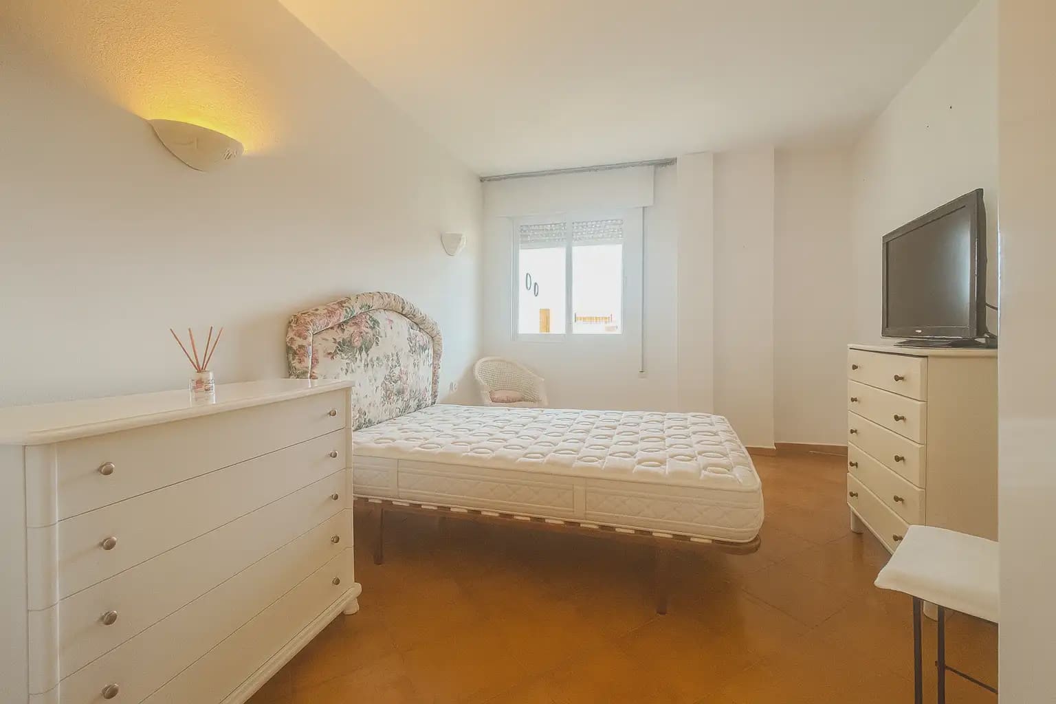 2 makuuhuone Asunto myytävänä paikassa Fuengirola mukana uima-altaan - 298 000 € (Ref: 9946148)