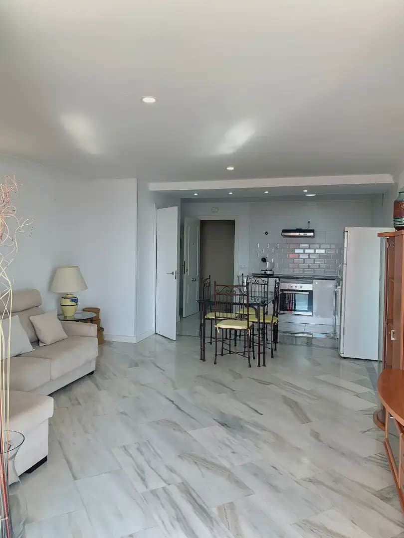 2 soveværelse Strandlejlighed til salg i Benalmadena med swimmingpool - € 598.000 (Ref: 9946149)
