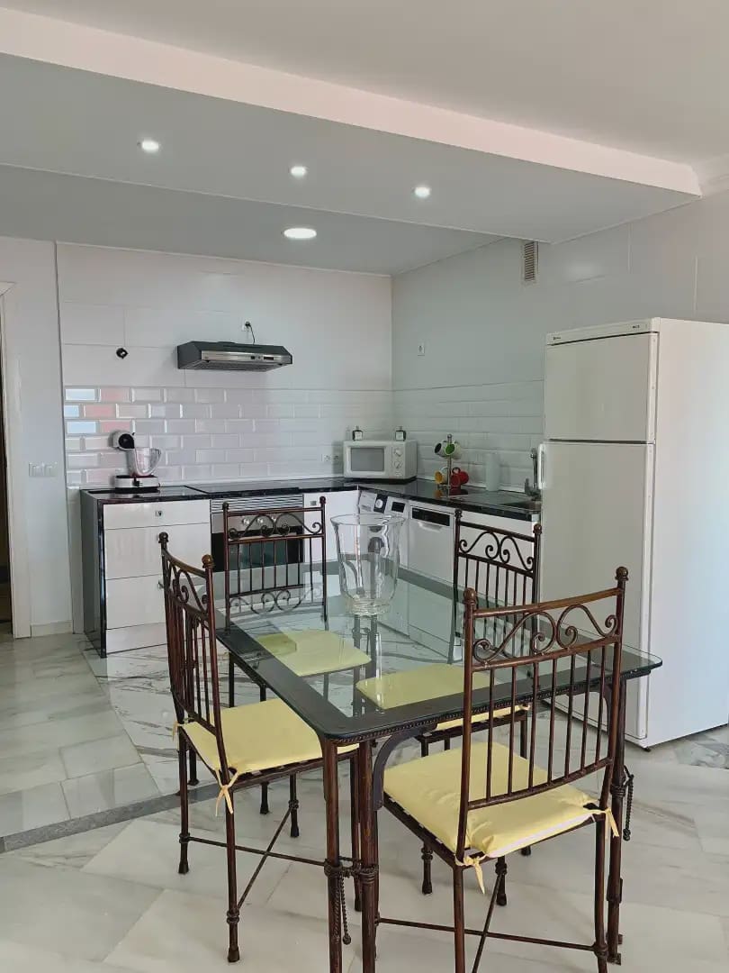 2 soveværelse Strandlejlighed til salg i Benalmadena med swimmingpool - € 598.000 (Ref: 9946149)