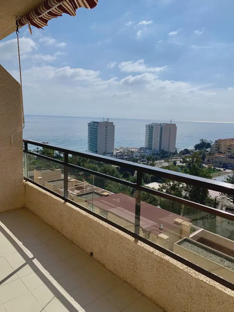 2 soveværelse Strandlejlighed til salg i Benalmadena med swimmingpool - € 598.000 (Ref: 9946149)