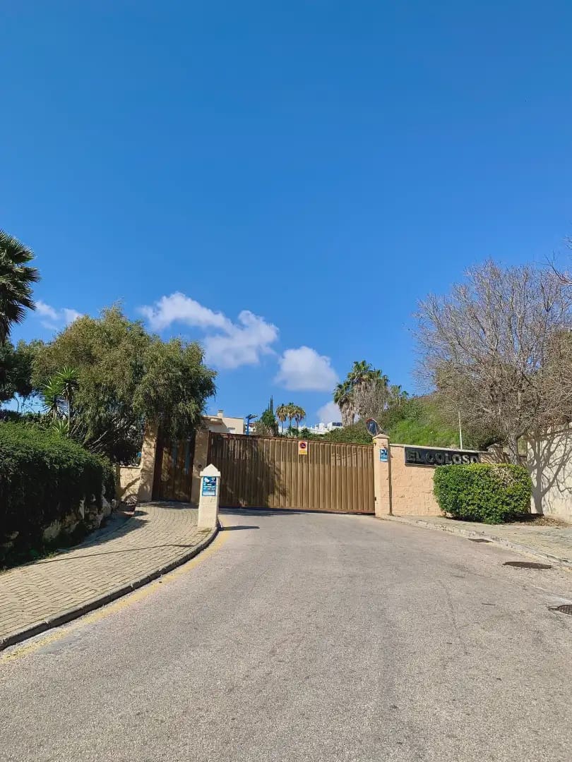 2 soveværelse Strandlejlighed til salg i Benalmadena med swimmingpool - € 598.000 (Ref: 9946149)