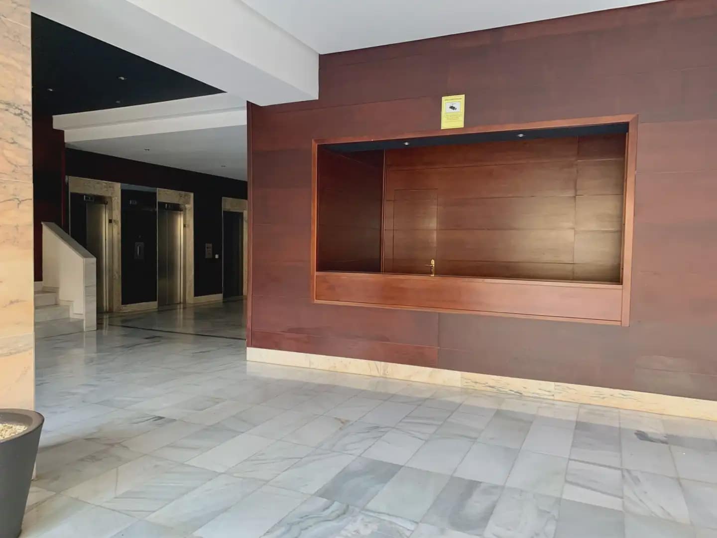 2 soveværelse Strandlejlighed til salg i Benalmadena med swimmingpool - € 598.000 (Ref: 9946149)