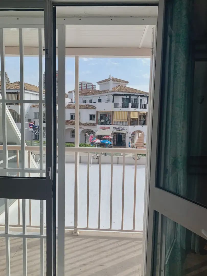 2 bedroom Apartment for rent in Benalmadena - € 1,200 (Ref: 9964464)