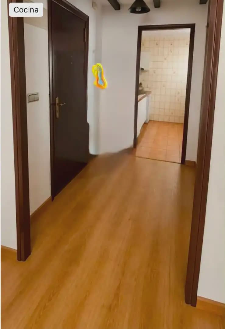 3 Zimmer Wohnung zu vermieten in Malaga Stadt mit Garage - 1.300 € (Ref: 9994660)