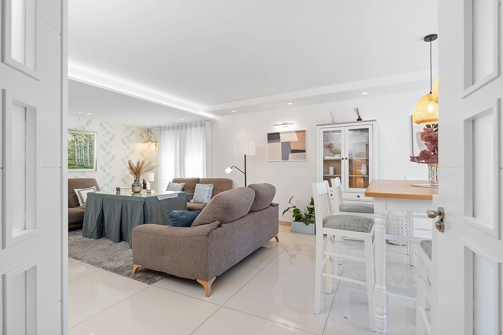 3 makuuhuone Rivitalo vuokrattavana paikassa Churriana de la Vega mukana 
autotalli - 2 100 € (Ref: 9944556)