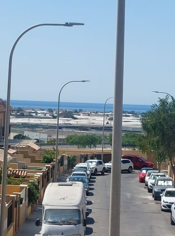 3 soveværelse Semi-Rækkehus til salg i Almería by med garage - € 390.000 (Ref: 9955522)