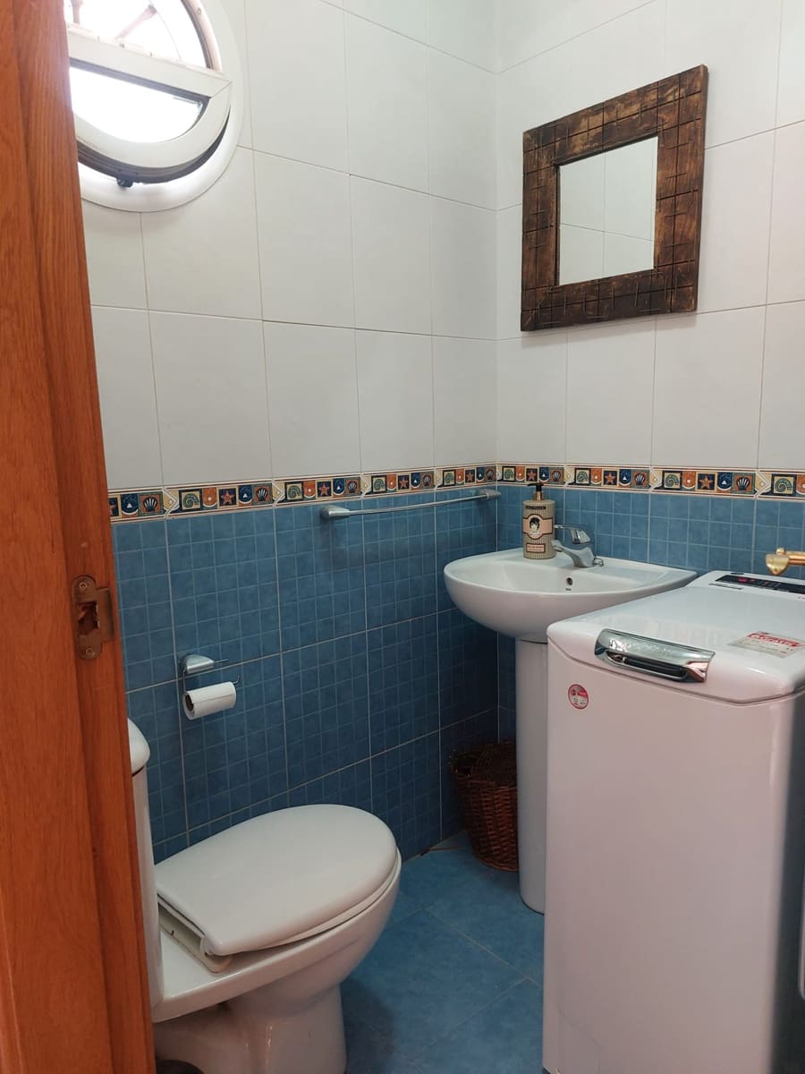 3 soveværelse Semi-Rækkehus til salg i Almeria by med garage - € 390.000 (Ref: 9955522)