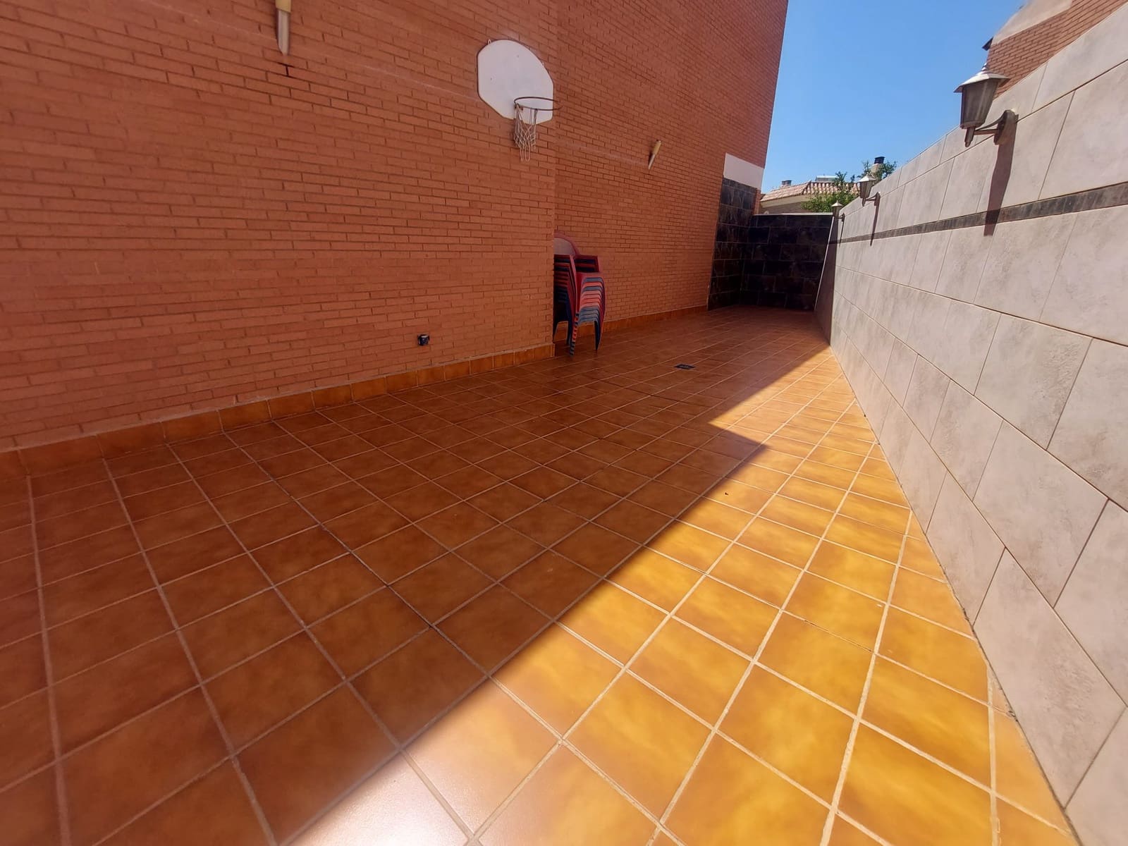 3 soveværelse Semi-Rækkehus til salg i Almeria by med garage - € 390.000 (Ref: 9955522)