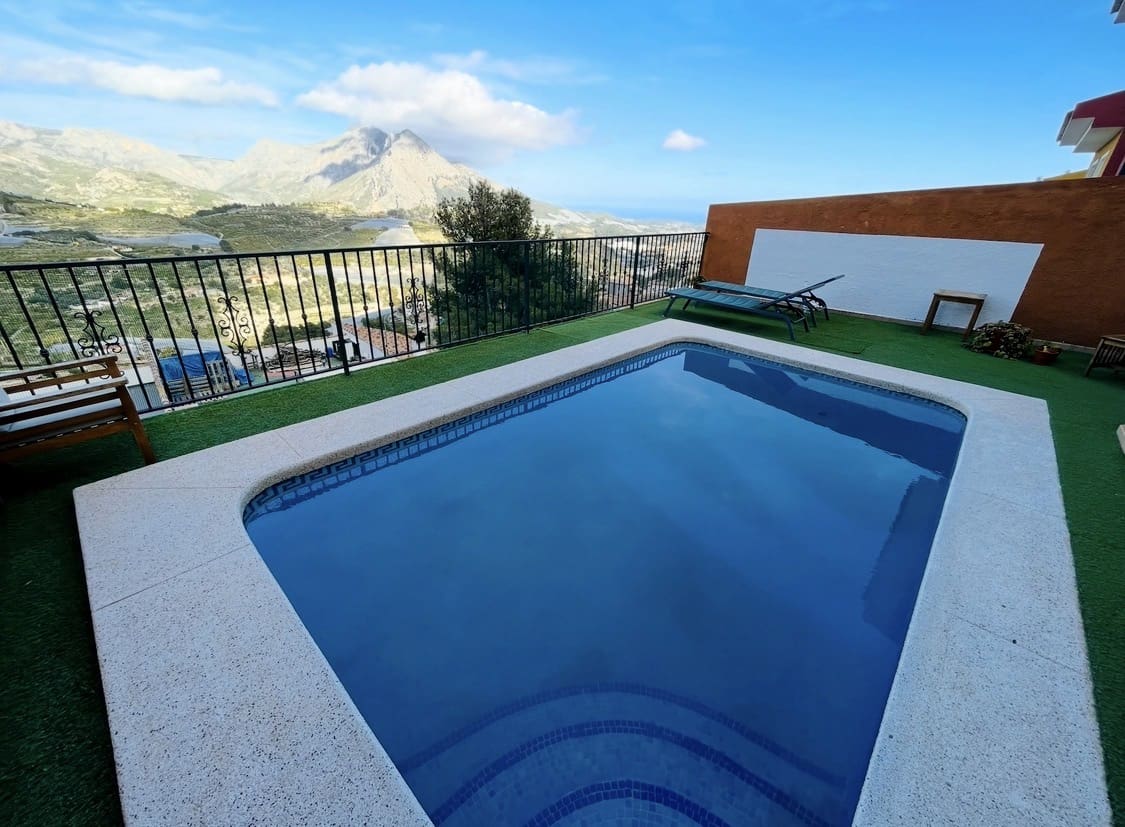 3 sypialnia Willa na sprzedaż w Callosa d'En Sarria z basenem garażem - 300 000 € (Ref: 9944913)