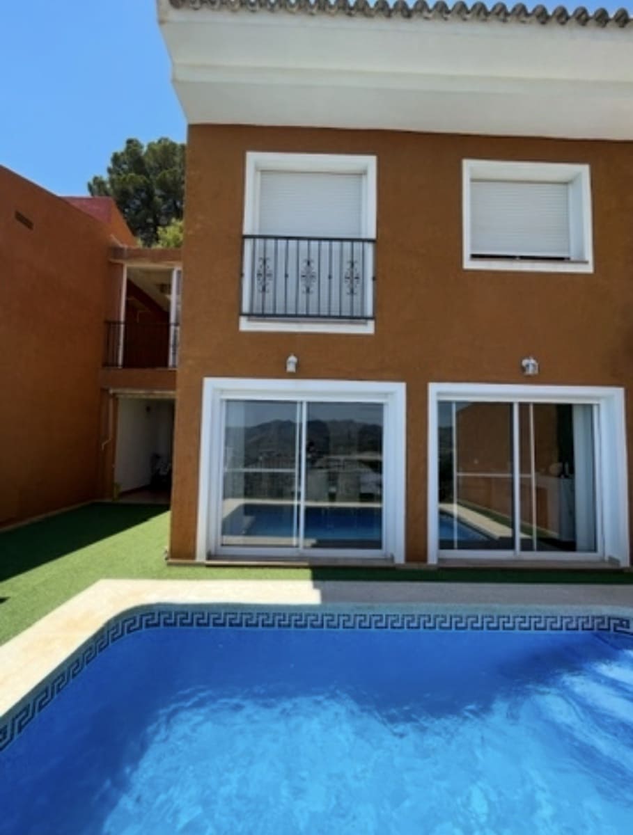 3 sypialnia Willa na sprzedaż w Callosa d'En Sarria z basenem garażem - 300 000 € (Ref: 9944913)