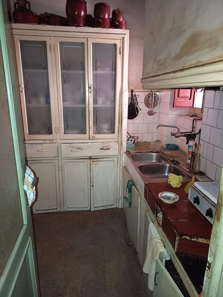 Pension zu verkaufen in Alicante / Alacant Stadt mit Garage - 165.000 € (Ref: 10024695)