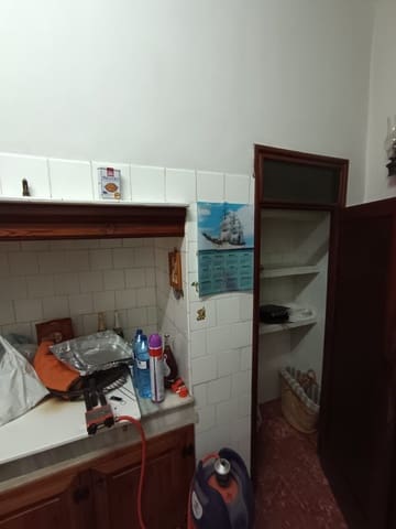 Guesthouse/B & B for sale in Cañada del Fenollar, Alicante / Alacant city with garage - € 165,000 (Ref: 10024695)
