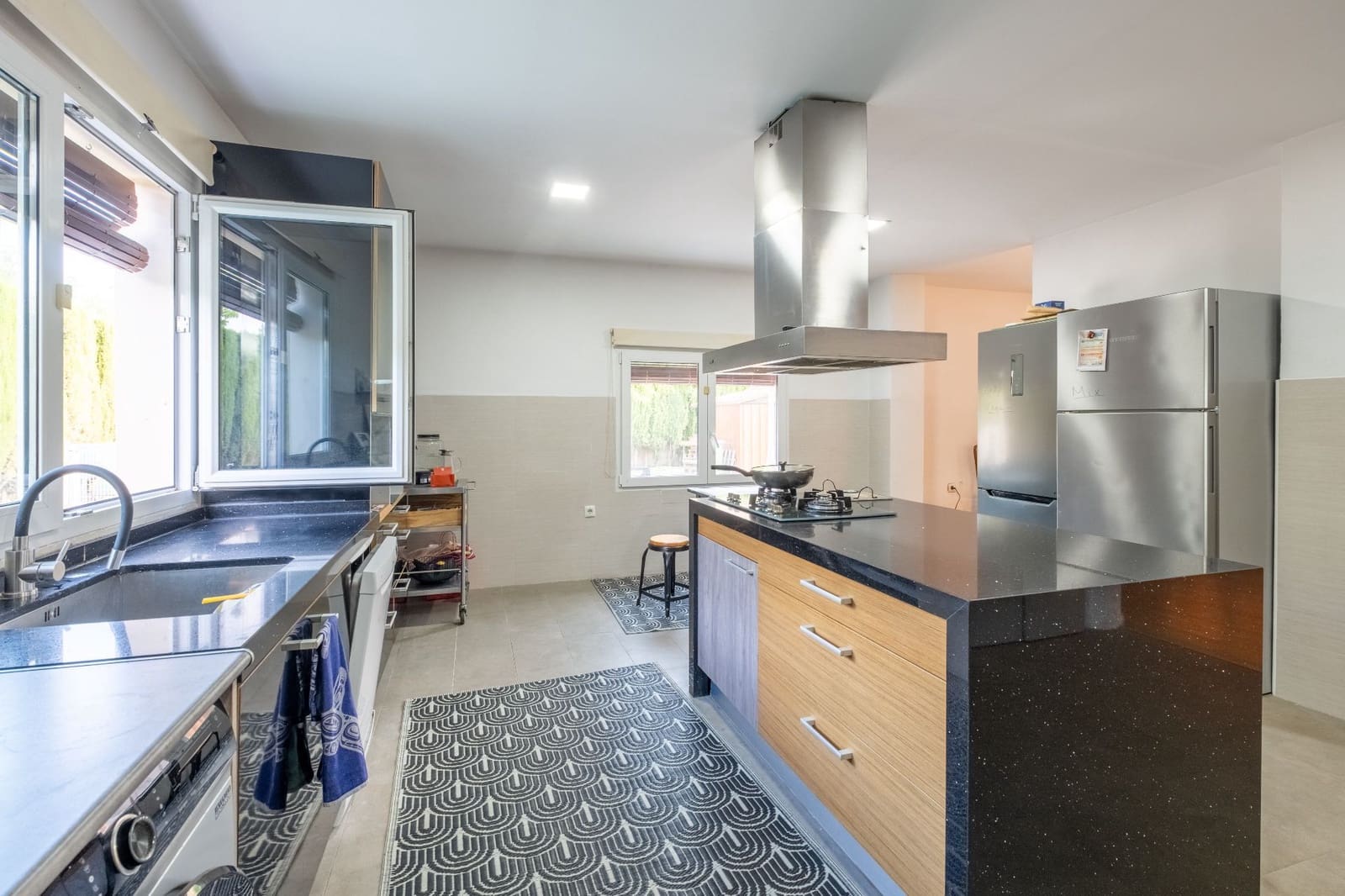 4 bedroom Villa for sale in Tibi with pool garage - € 620,000 (Ref: 10112106)