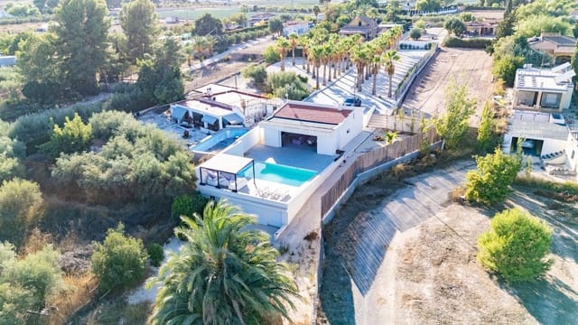 3 Zimmer Villa zu verkaufen in Aspe mit Pool Garage - 495.000 € (Ref: 10112107)