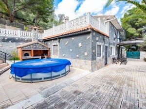 Chalet de 8 habitaciones en Jijona / Xixona en venta con piscina garaje - 710.000 € (Ref: 9964300)