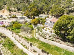 Chalet de 8 habitaciones en Jijona / Xixona en venta con piscina garaje - 710.000 € (Ref: 9964300)
