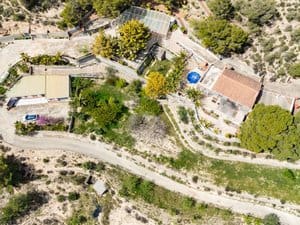 Chalet de 8 habitaciones en Jijona / Xixona en venta con piscina garaje - 710.000 € (Ref: 9964300)