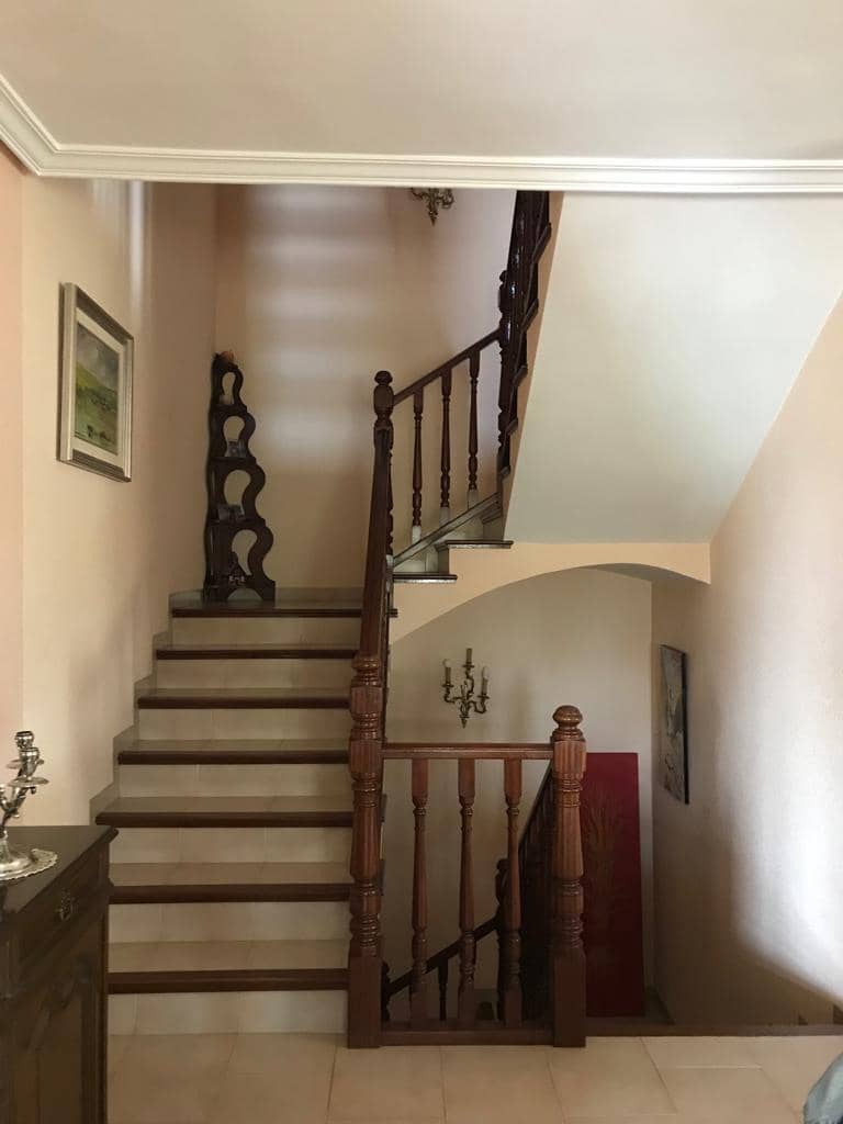 6 quarto Moradia para venda em San Vicente / Sant Vicent del Raspeig com piscina garagem - 920 000 € (Ref: 9964330)