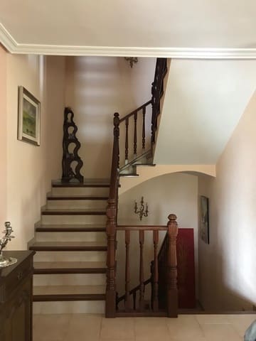 6 quarto Moradia para venda em San Vicente / Sant Vicent del Raspeig com piscina garagem - 920 000 € (Ref: 9964330)