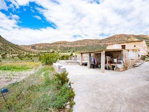 4 soveværelse Finca/Landehus til salg i Agost med swimmingpool garage - € 600.000 (Ref: 9965756)