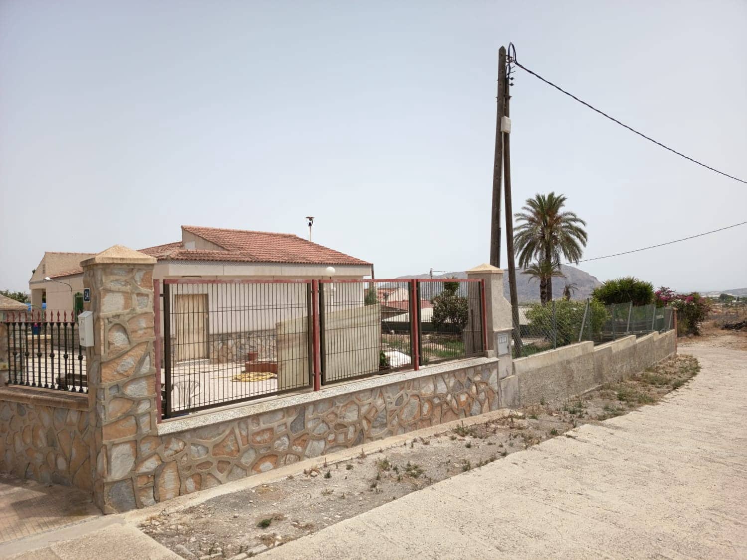 3 sypialnia Willa na sprzedaż w Miasto Alicante / Alacant z basenem garażem - 375 000 € (Ref: 9967978)